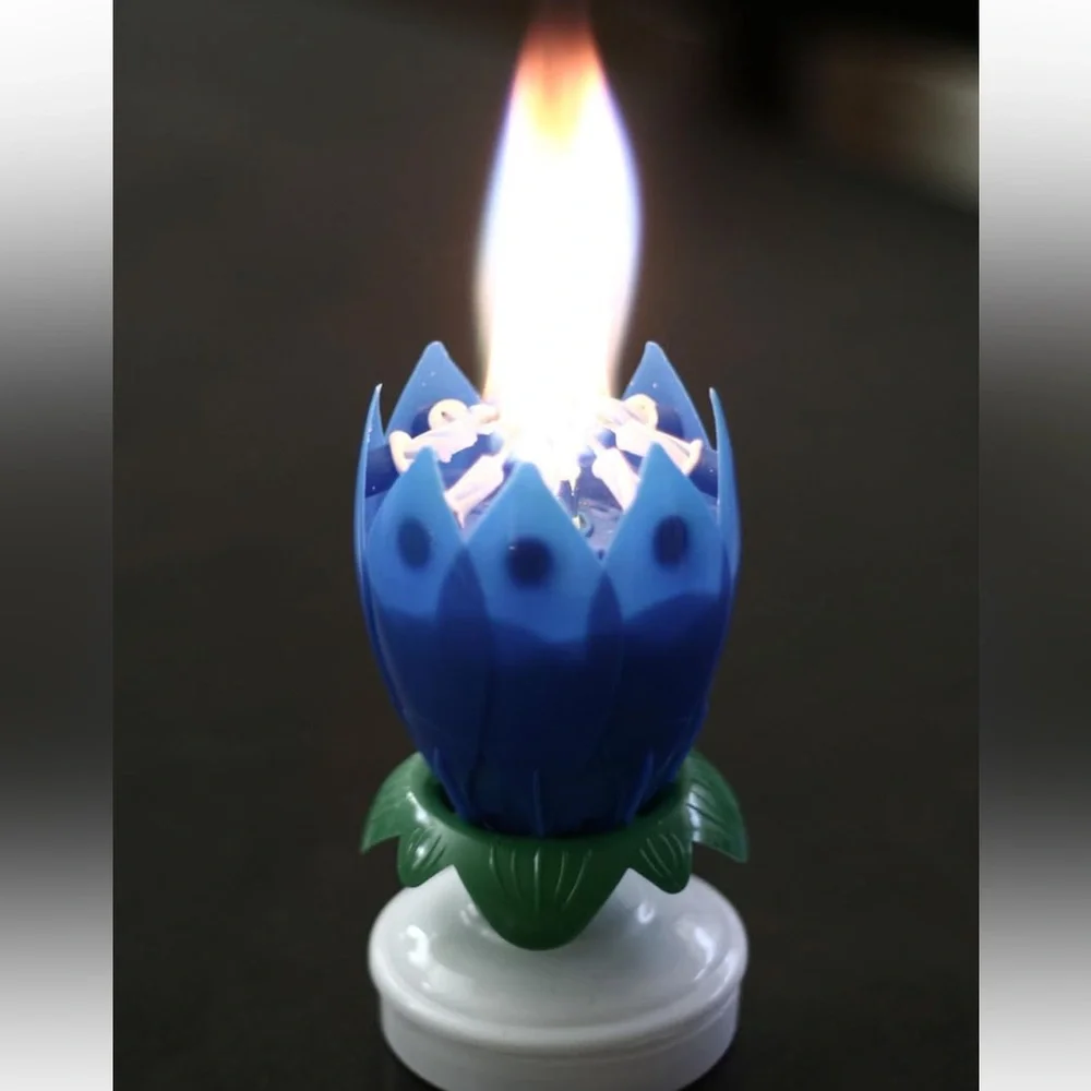 Musical Flower Birthday Candle blue new in box